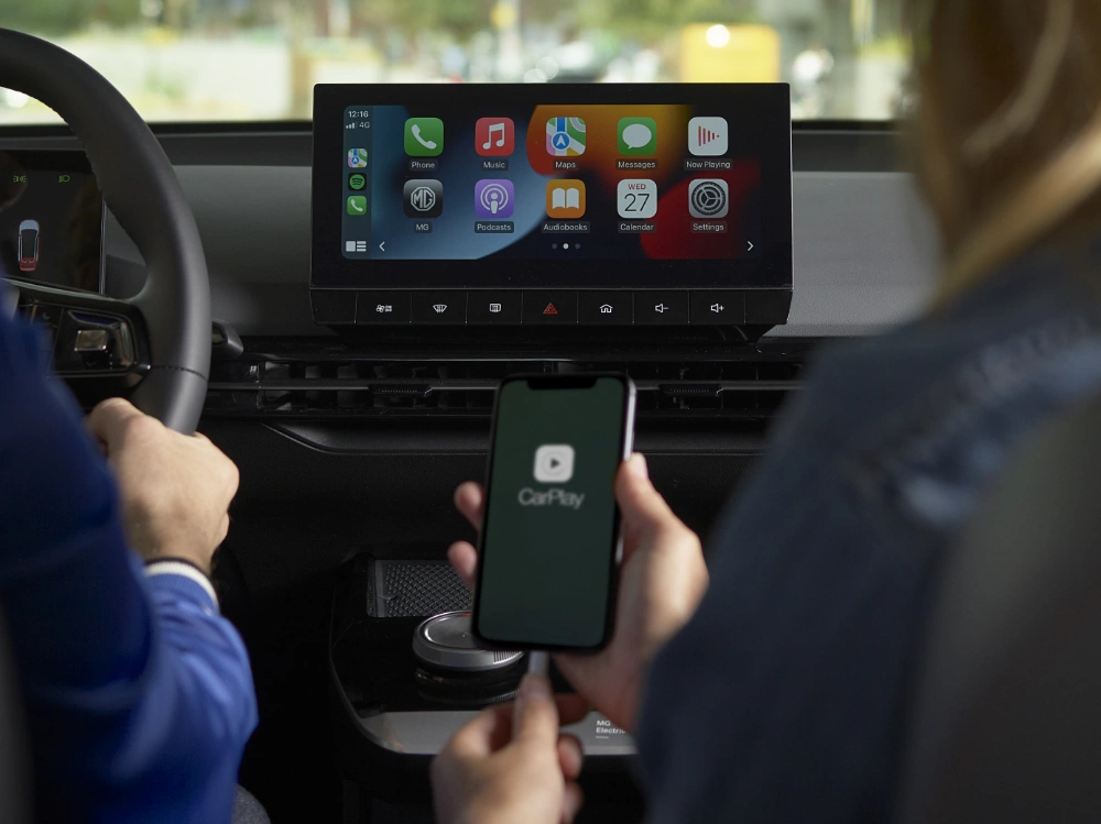 MG4 carplay et android auto